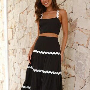 Black and White maxi skirt set (new with tags)
